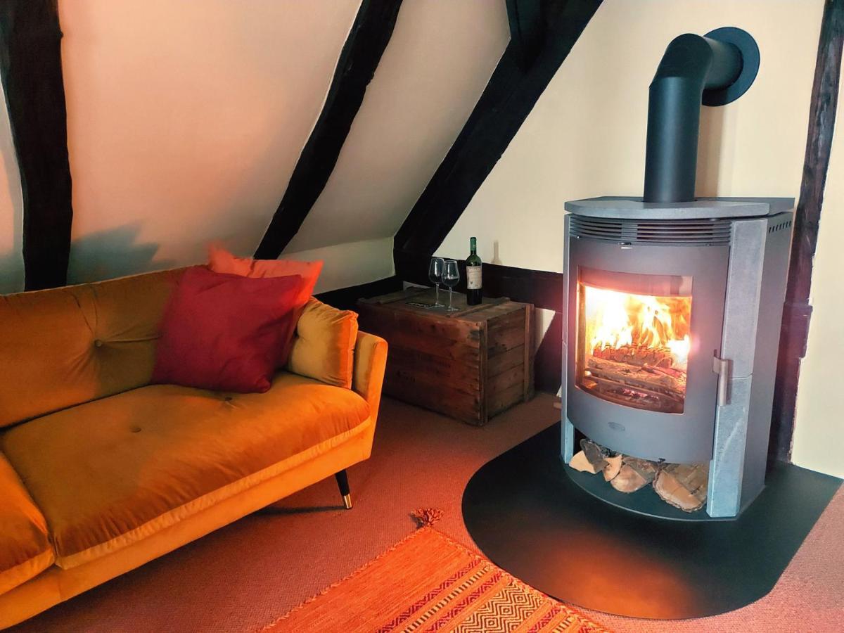Historische Ferienwohnung Mit Kamin In Lich Exterior foto